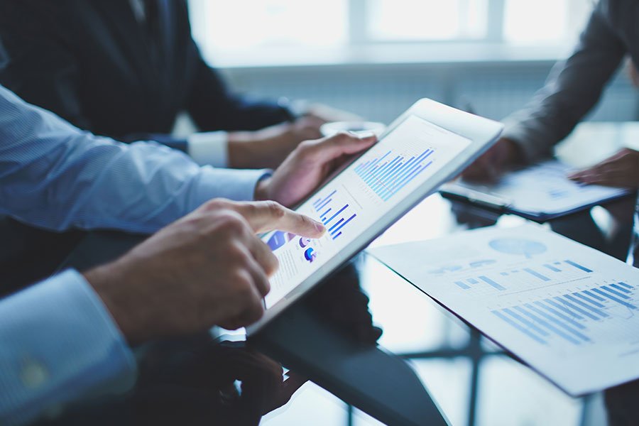 المهارات الحياتية والمهارات الرقمية الأساسية للإنسان في القرن الواحد والعشرين